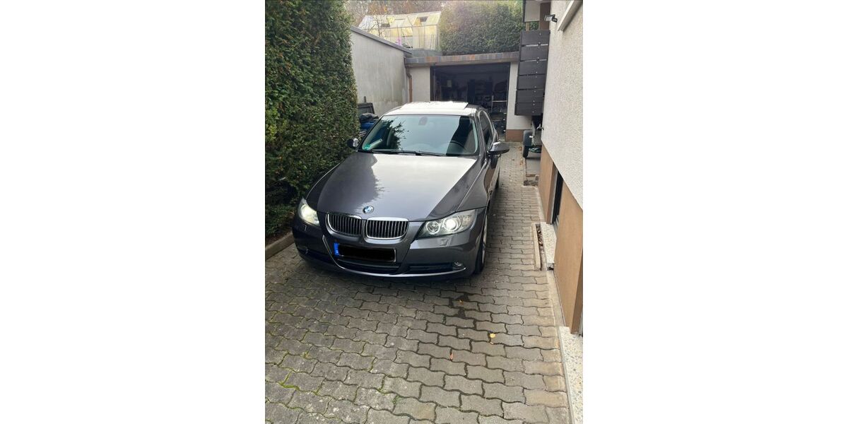 BMW 325 110.050 km 9.700 &euro; Erlenbach 97837