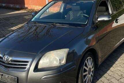Toyota Avensis 263.800 km 2.500 &euro; Rheinstetten 76287