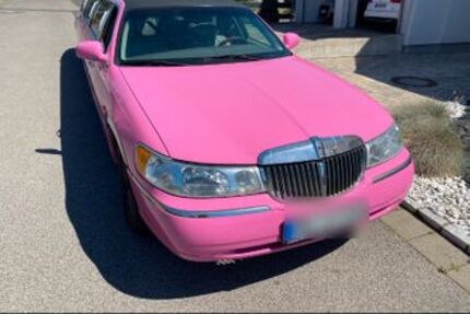 Lincoln Town Car 220.000 km 6.999 &euro; Schonungen 97453