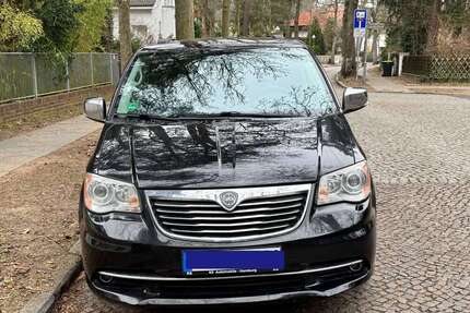 Lancia Voyager