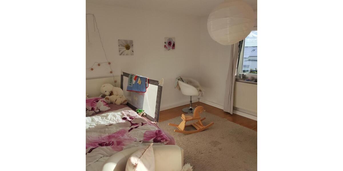 ruhig gelegenes Reihenmittelhaus m. Panoramablick,Garten+Garage a 4 zimmer