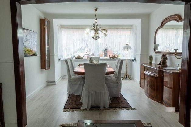 Großes EFH Modernisiert mit Garten und Garage 5 zimmer