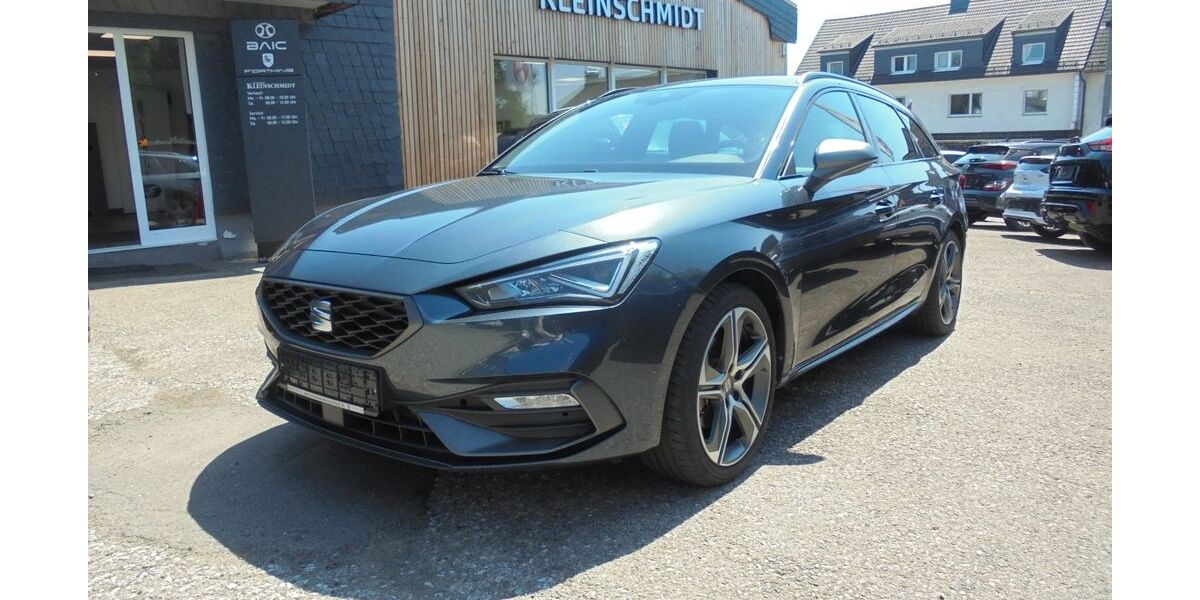 Seat Leon 15.300 km 23.990 &euro; Radevormwald 42477