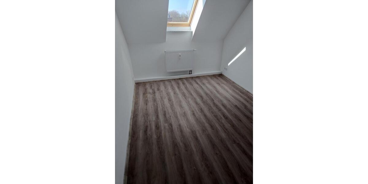 Dachgeschoßwohnung Kalbe (Milde) - 2 Zimmer, 63 m&sup2;, 472&euro; | Angebot:25853795