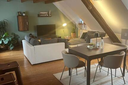Wadern Zentrum, stilvolle Maisonettwohnung mit Balkon zimmer