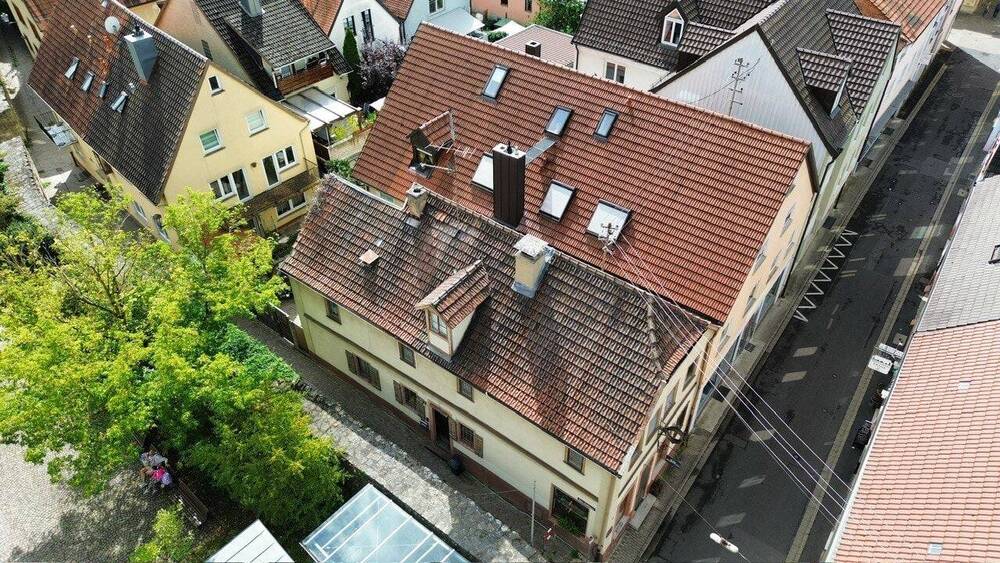 Einfamilienhaus Karlstadt - 6 Zimmer, 106 m&sup2;, 98.000&euro; | Angebot:25743797