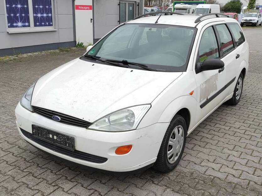 Ford Focus 179.435 km 799 € Biebesheim 64584