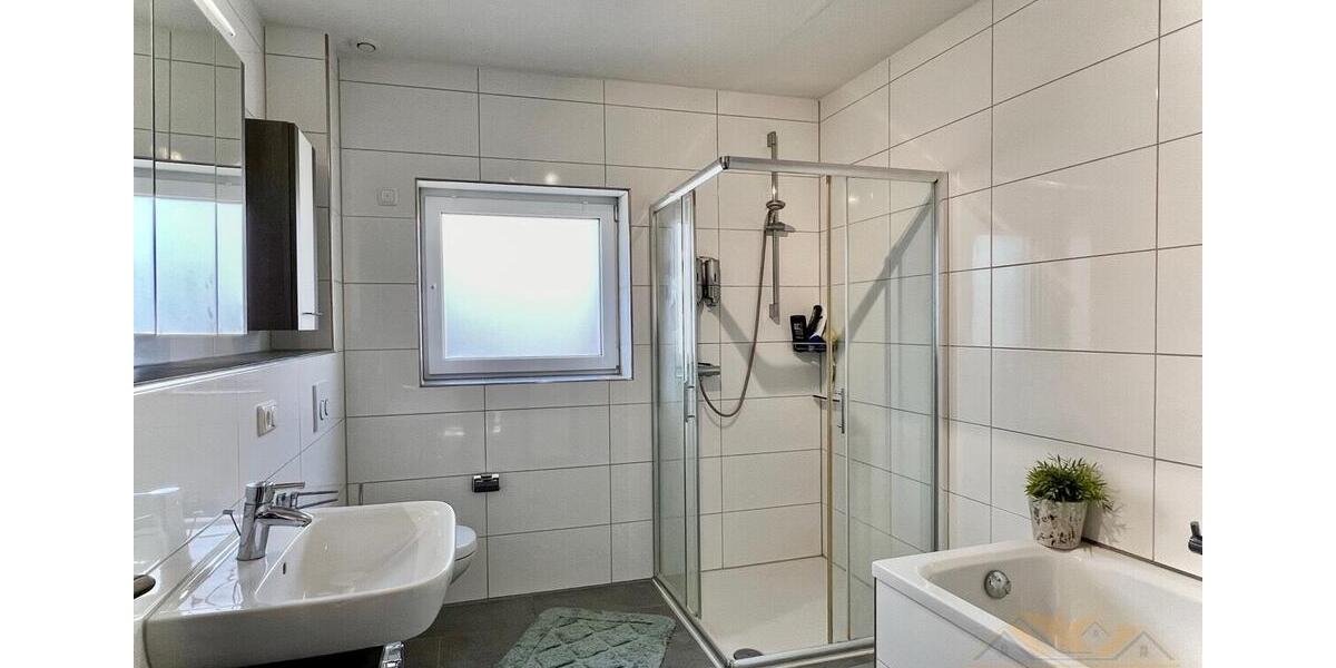 Etagenwohnung Erkelenz - 3 Zimmer, 111 m&sup2;, 1.490&euro; | Angebot:26045468