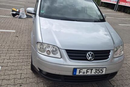 VW Touran 331.886 km 1.890 &euro; Frankfurt am Main 65929