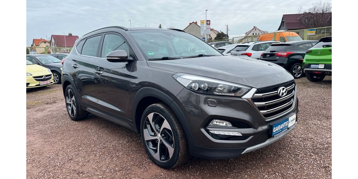 Hyundai TUCSON 119.600 km 15.500 &euro; Waltershausen 99880