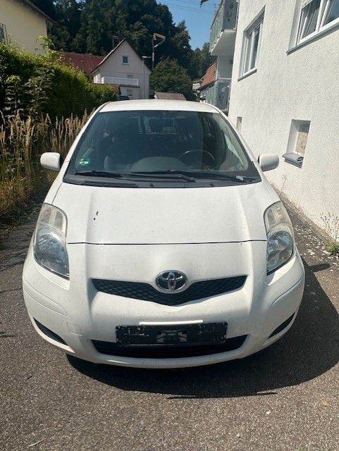 Toyota Yaris 201.650 km 2.200 € Oberstadion 89613