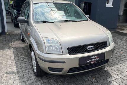 Ford Fusion 117.100 km 2.990 &euro; Remagen 53424