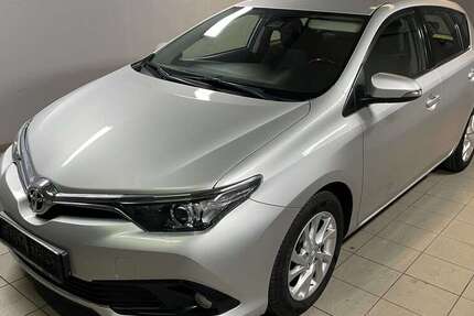 Toyota Auris 149.000 km 9.900 &euro; Lahr/Schwarzwald 77933