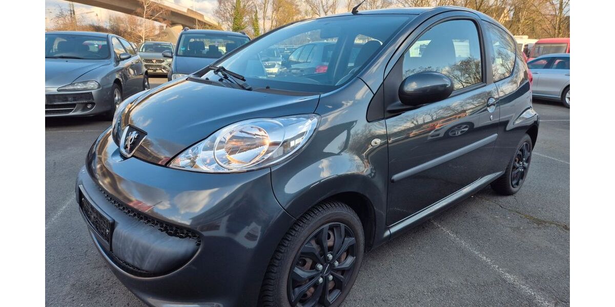 Peugeot 107 66.123 km 2.900 &euro; Siegen 57078