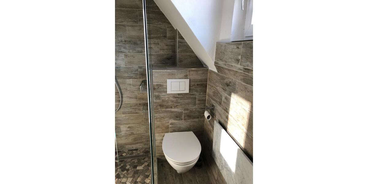 Dachgeschoßwohnung Karlsfeld - 2.5 Zimmer, 58 m&sup2;, 1.085&euro; | Angebot:26314002