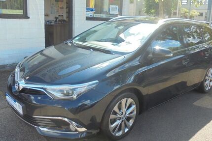 Toyota Auris 218.000 km 5.450 &euro; Dillingen/Saar 66763