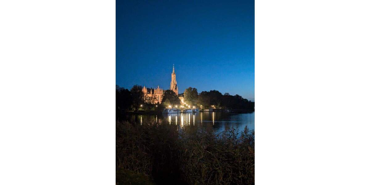 Etagenwohnung Malchow - 3 Zimmer, 200 m&sup2;, 1.250&euro; | Angebot:24918522