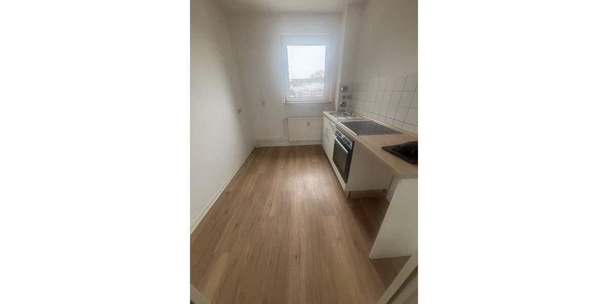 Etagenwohnung Neumünster Innenstadt - 2 Zimmer, 64 m&sup2;, 510&euro; | Angebot:24776408