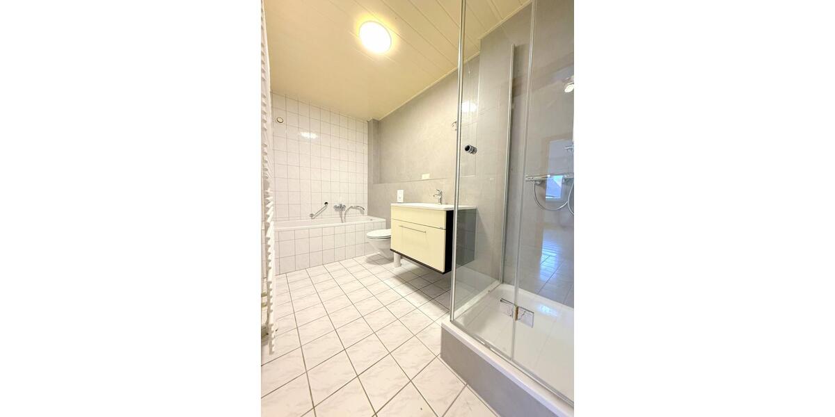 Anfragestopp! 85m² frisch renoviert Vollbad Gäste WC… 3 zimmer