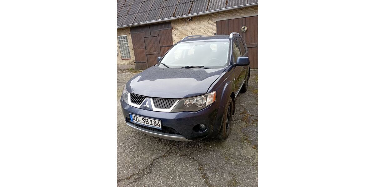 Mitsubishi Outlander 310.000 km 3.850 &euro; Hummelfeld 24357