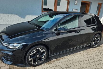 VW Golf 32.668 km 25.490 &euro; Bad Kötzting 93444