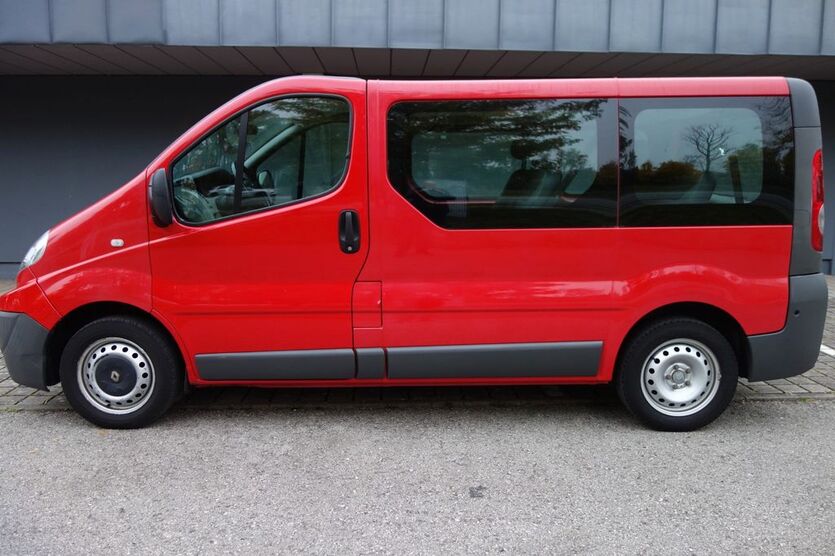 Renault Trafic 115.122 km 9.999 € Rosenheim 83026