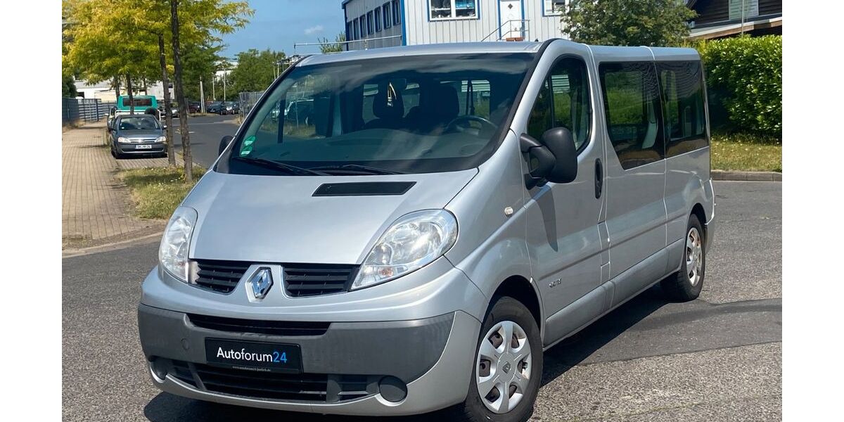 Renault Trafic 84.000 km 16.999 &euro; Jülich 52428