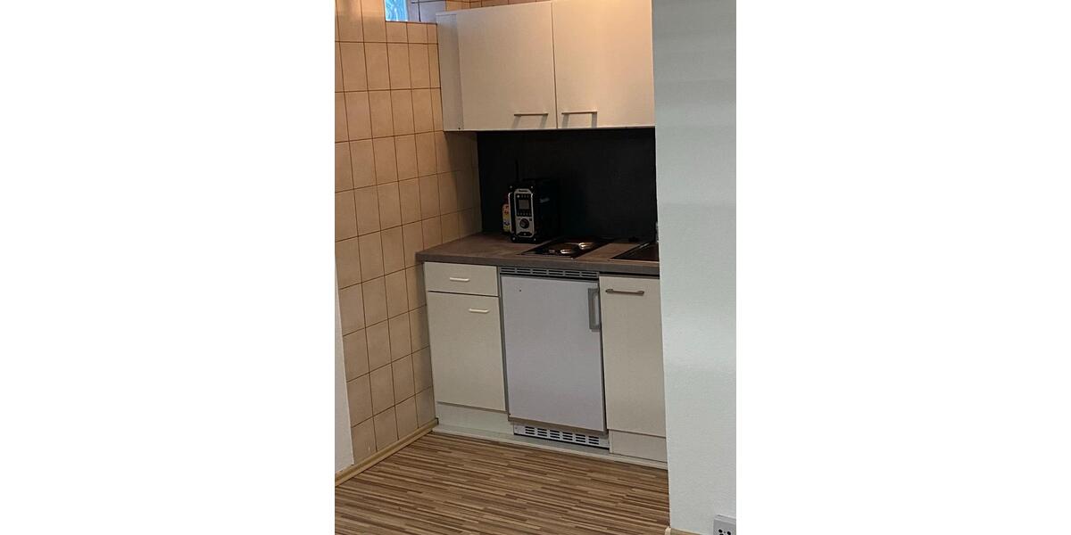 Etagenwohnung Petersberg - 1 Zimmer, 21 m&sup2;, 260&euro; | Angebot:26048036