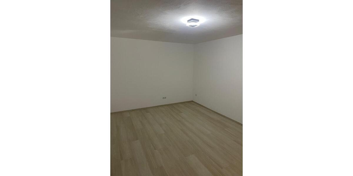 Erdgeschoßwohnung Essingen - 5.5 Zimmer, 117 m&sup2;, 325.000&euro; | Angebot:26820070