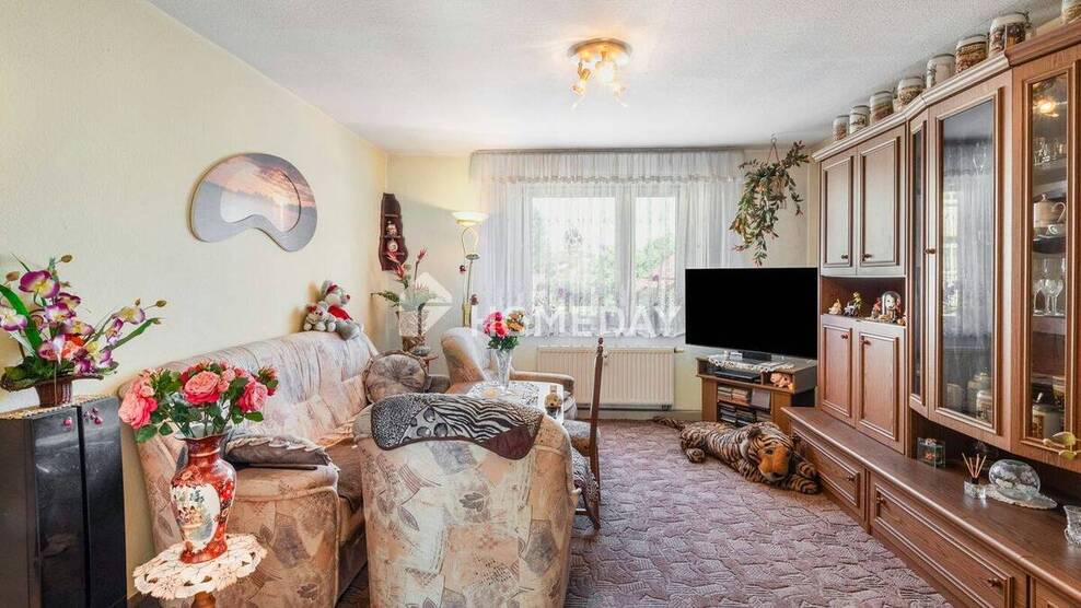 Gemütliche 2-Zimmer-Wohnung mit Sonnenbalkon & Stellplatz - - ruhig gelegen in Taucha 2 zimmer