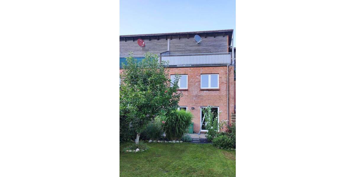 Reihenmittelhaus Albersdorf - 3 Zimmer, 130 m&sup2;, 1.100&euro; | Angebot:24251347