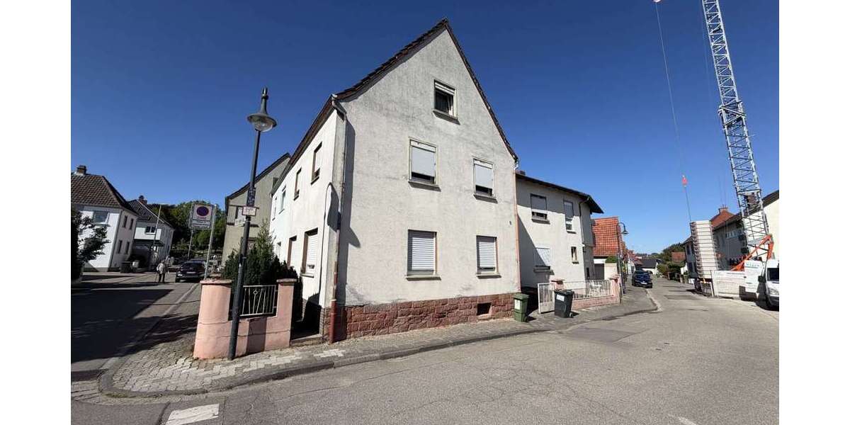 Einfamilienhaus Herxheim - 6 Zimmer, 190 m&sup2;, 248.000&euro; | Angebot:26403326