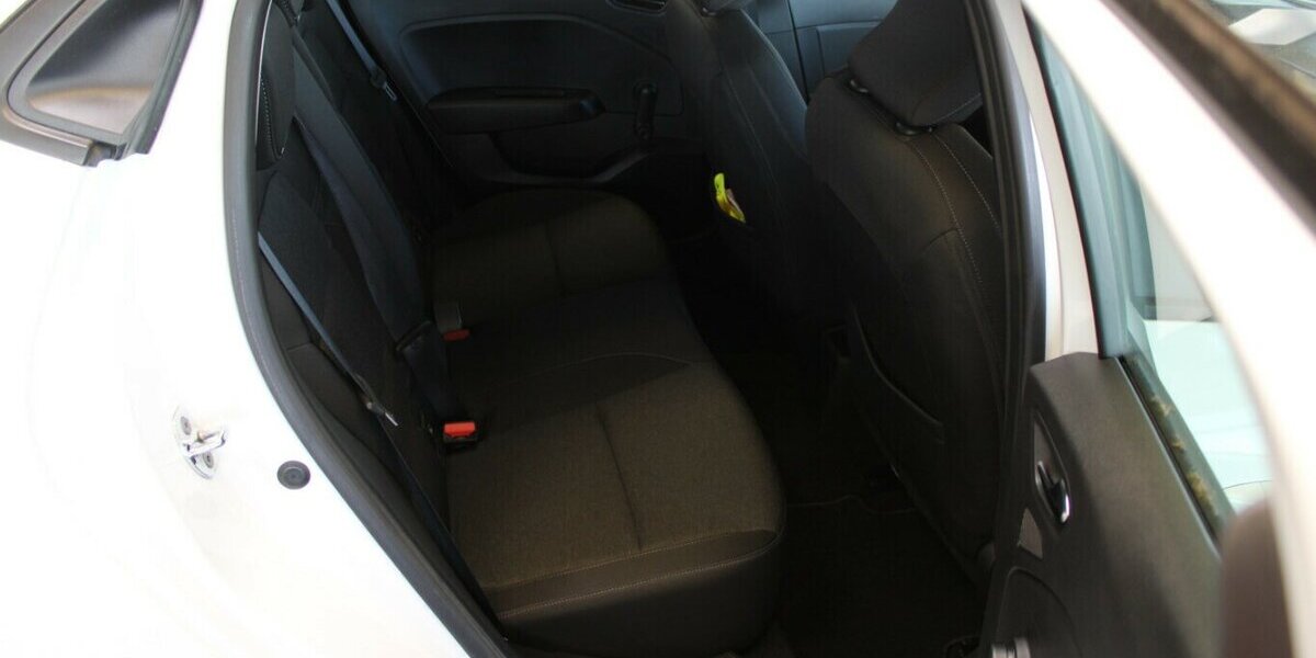 Renault Clio SCe65 EQUILIBRE 22.807 km 12.480 &euro; Euskirchen 53881