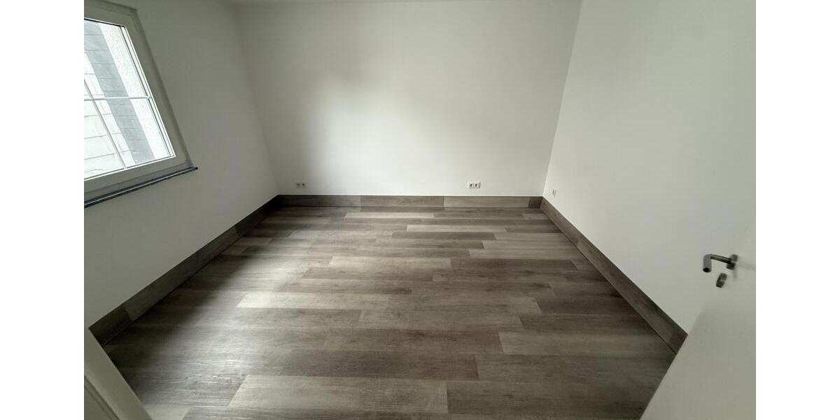 Einfamilienhaus Kerpen - 10 Zimmer, 245 m&sup2;, 3.000&euro; | Angebot:24689121