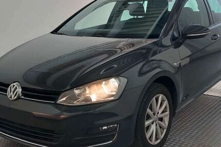 VW Golf 151.900 km 8.267 &euro; Iserlohn 58638