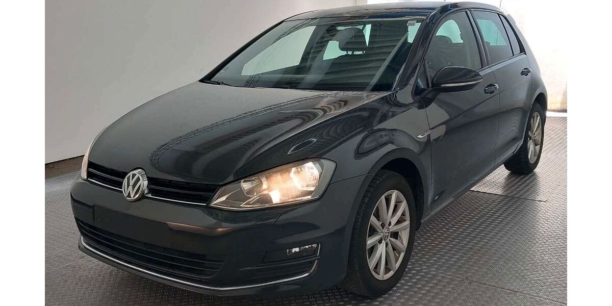 VW Golf 151.900 km 8.267 &euro; Iserlohn 58638
