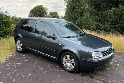 VW Golf 246.031 km 1.700 &euro; Röslau 95195