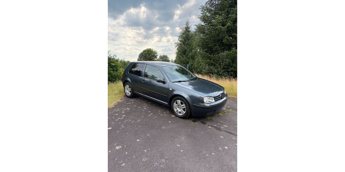 VW Golf 246.031 km 1.700 &euro; Röslau 95195