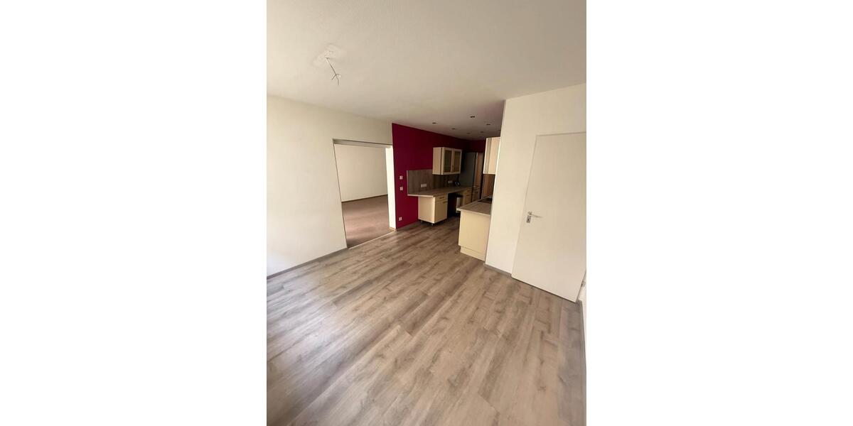 Erdgeschoßwohnung Saarlouis - 4 Zimmer, 88 m&sup2;, 189.000&euro; | Angebot:26832036