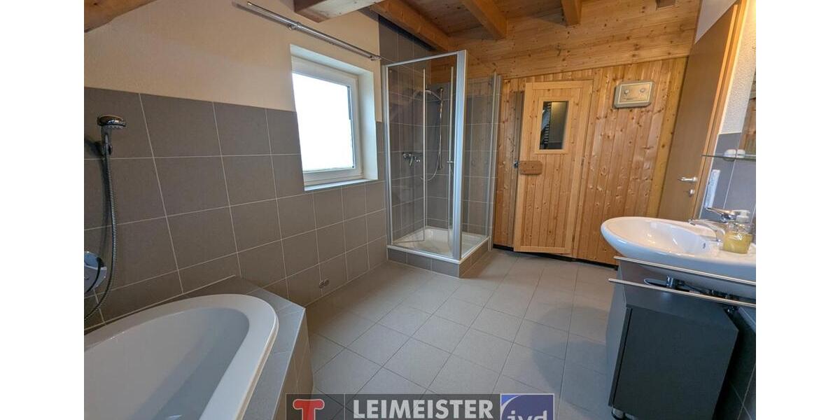 Doppelhaushälfte Aschaffenburg Gailbach - 8 Zimmer, 176 m&sup2;, 1.925&euro; | Angebot:24187929