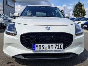 Suzuki Swift 1.2 Hybrid MT Comfort 4.958 km 19.850 &euro; Obrigheim-Asbach 74847