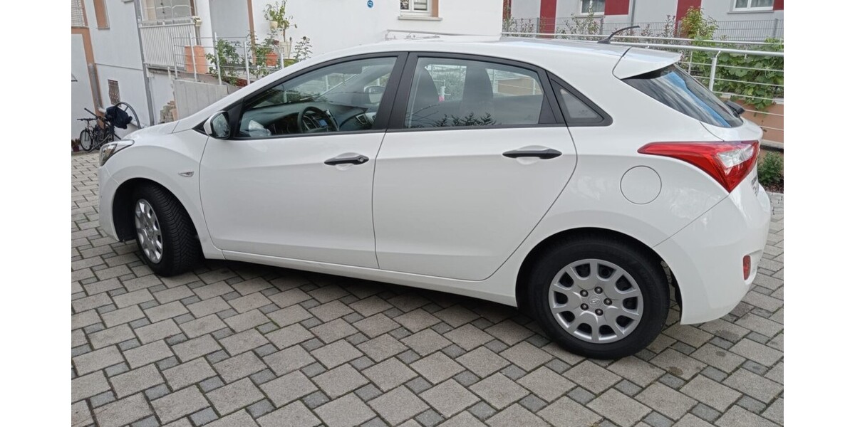Hyundai i30 53.000 km 10.000 &euro; Weil am Rhein 79576