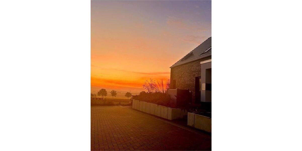 4-ZW, Feldrandlage, 23qm Balkon, Stellplätze, ab 01.03. o.früher 4 zimmer