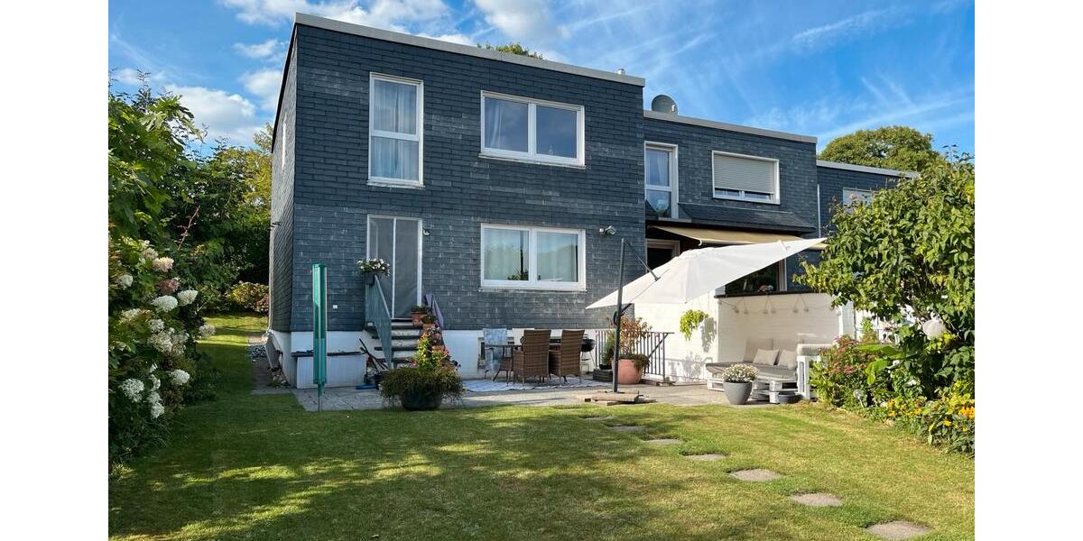 Reihenhaus Solingen Central - 4 Zimmer, 120 m&sup2;, 499.000&euro; | Angebot:26431631
