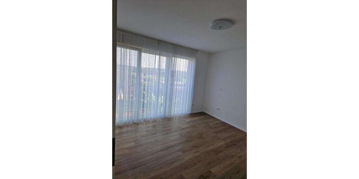 Erdgeschoßwohnung Bad Schönborn - 3 Zimmer, 78 m&sup2;, 1.400&euro; | Angebot:24714887