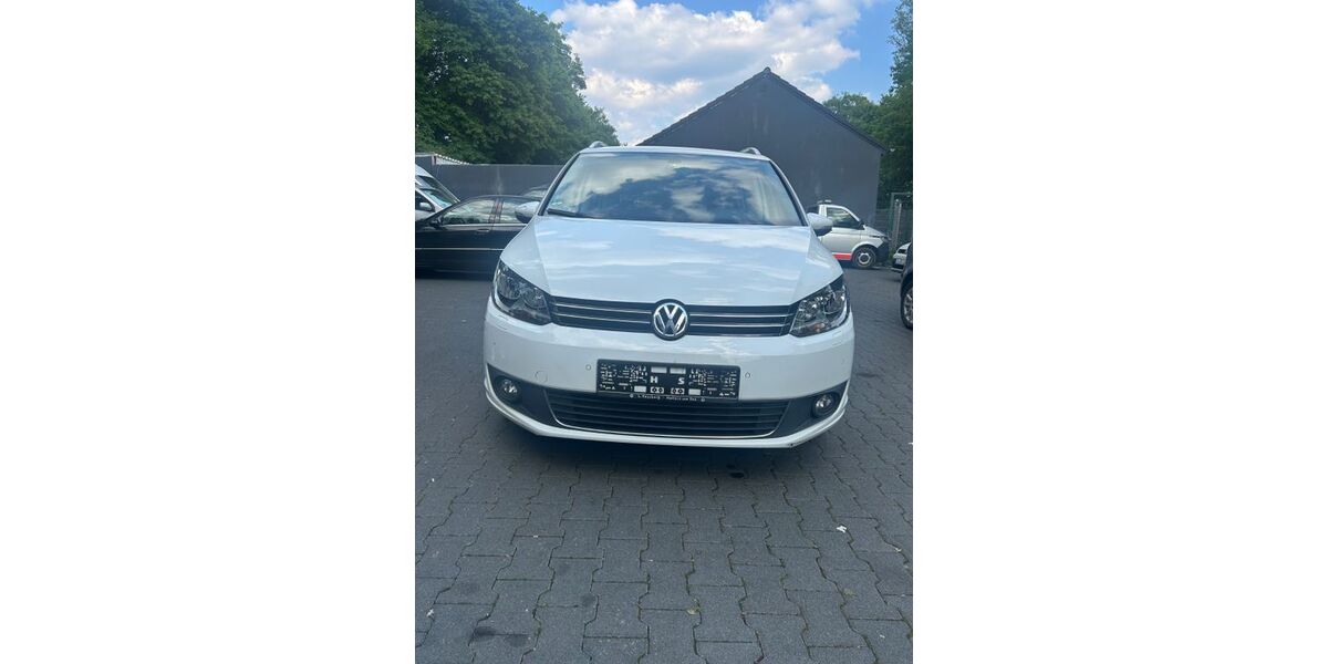 VW Touran 276.500 km 5.100 &euro; Gelsenkirchen 45899