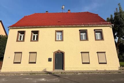 Erstbezug nach Sanierung - Denkmalgeschütztes EFH in Wermsdorf zimmer