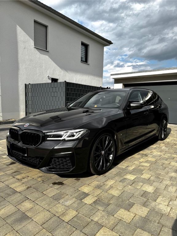 BMW 530 71.400 km 42.999 € Biere 39221