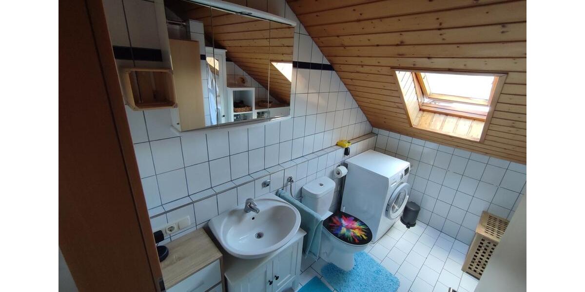 Dachgeschoßwohnung Burgau - 2 Zimmer, 88 m&sup2;, 990&euro; | Angebot:25456464