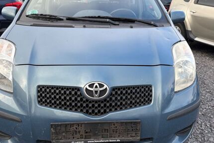 Toyota Yaris 320.000 km 1.350 &euro; Ochtendung 56299